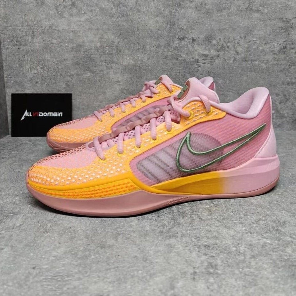 NIKE A'ONE SABRINA KOBE ナイキ サブリナ コービー NIKE A'ONE SABRINA KOBE ナイキ サブリナ コービー Amazon.com