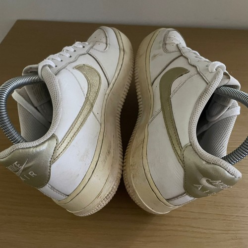Nike Air Force 1 AF1 Low ‘07 White Gold Trainers Womens Girls Shoes -SIZE UK 5.5 - Picture 7 of 9