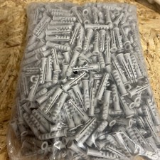 1000 x Grey Nylon Wall Plugs 6 X 30mm Heavy Duty Universal Rawl Plug