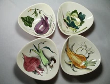 Hors d'Oeuvres MCM Footed Bowls Multi Purpose Bowls Japan Vintage 5.5" x 2.5"