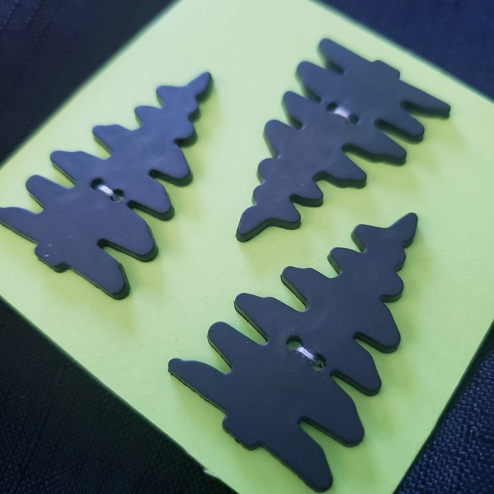 3x Vintage 1⅝" Tree Button Large Dark Green Evergreen Forest Outdoor Nature Wood - Image 3 of 4