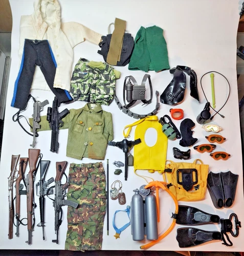 GI JOE Accessories lot 144 pieces