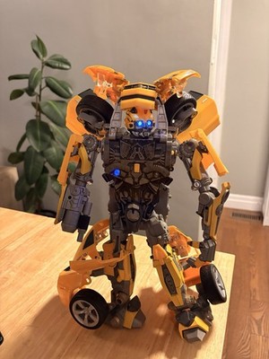 Transformers Ultimate Bumblebee Tested and working
