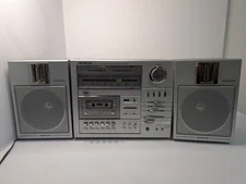 Vintage Sound Design 5648 Radio Cassette Player AM/FM - Tested Works