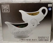 TABLETOPS Harvest Gravy Boats, Set of 2, White NEW open box Thanksgiving