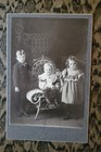 Cabinet card photo, three Children — photo 1