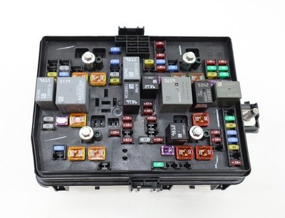 NEW OEM GM Fuse & Relay Junction Block 85561330 Sierra Silverado 1500 2022-2023