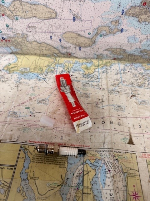 Honda / Denso #98056-54757 Spark Plug U14FSR-UB.