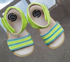 Livie Luca Girls Sandal Taffy Patent Leather Green Apple Lime Size 9 30009B