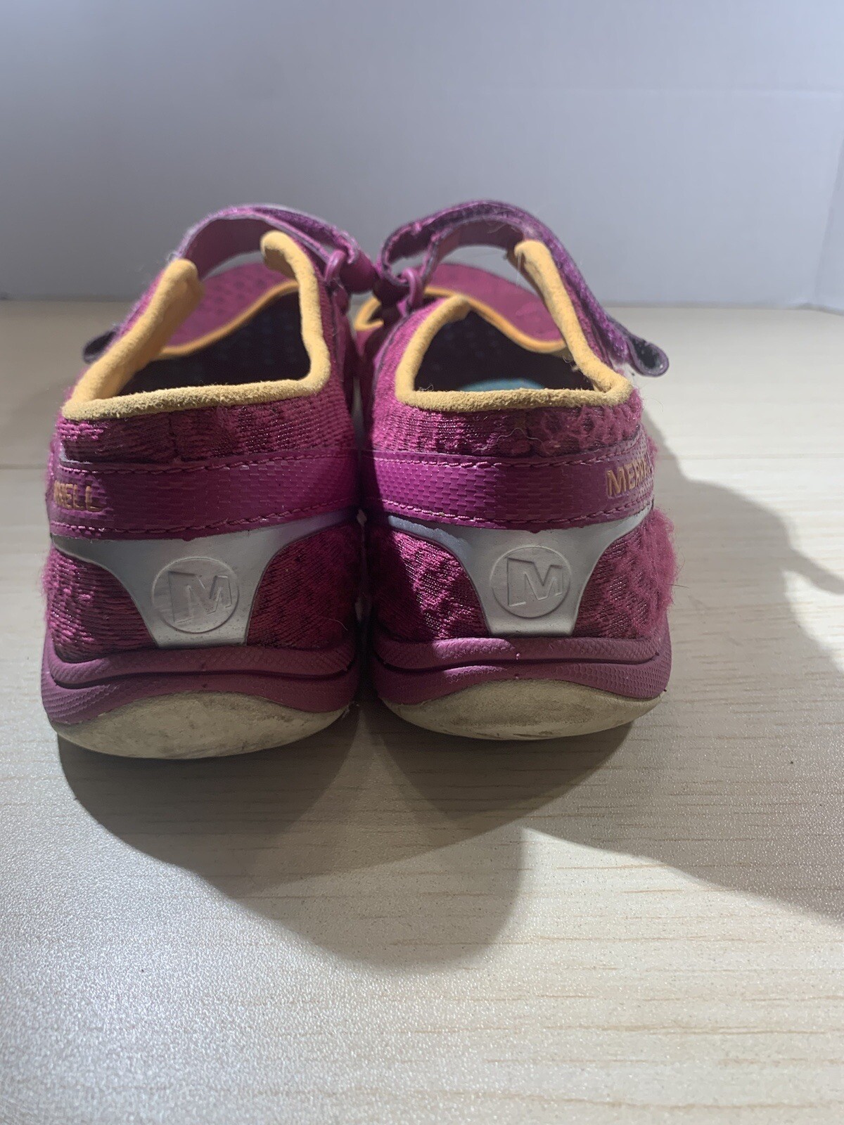 MERRELL CRUSH GLOVE MARY JANE ATHLETIC SHOES FUCHSIA Sz 9 eBay