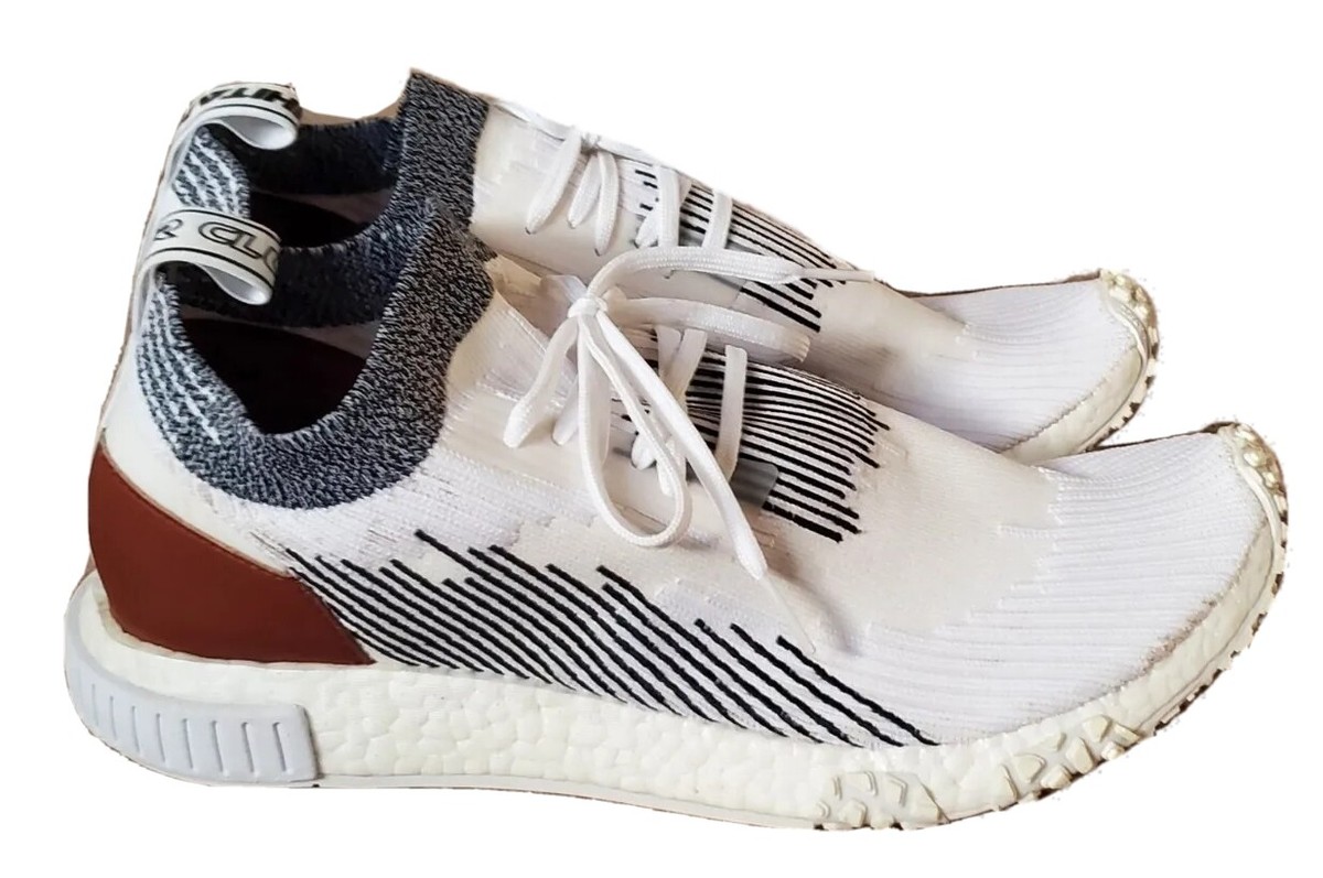 Spot Fake Adidas Shoes Nmd R2 Pk Legit Check Floating Sneaker