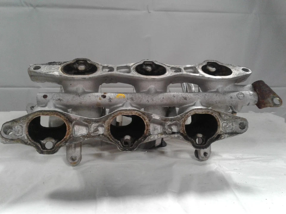 Used Lower Engine Intake Manifold fits: 1998 Chrysler Sebring 6-153 2.5L lower L Foto 2 de 4
