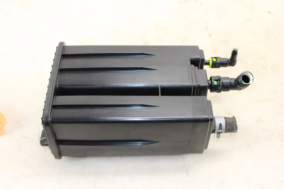 Mazda MX-5 Miata 2006-2015 bote de vapor de combustible de carbón OEM KZ38 Foto 2 de 4