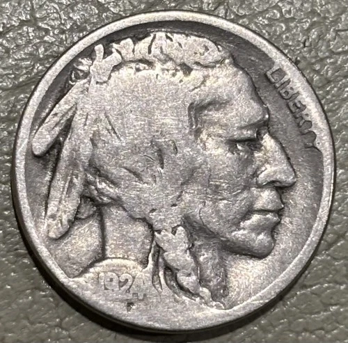 1924s Buffalo nickel, nice original GOOD condition coin nearly full date