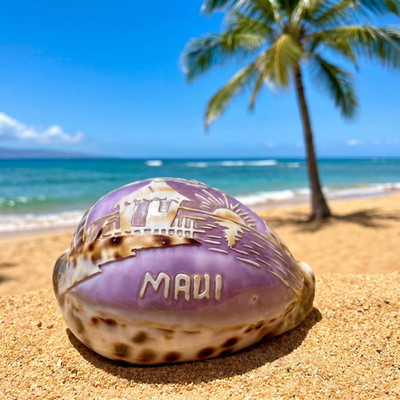 Hand Carved Maui Shell Art   Tropical Hut & Palm Scene   Vintage Hawaii   3.25 