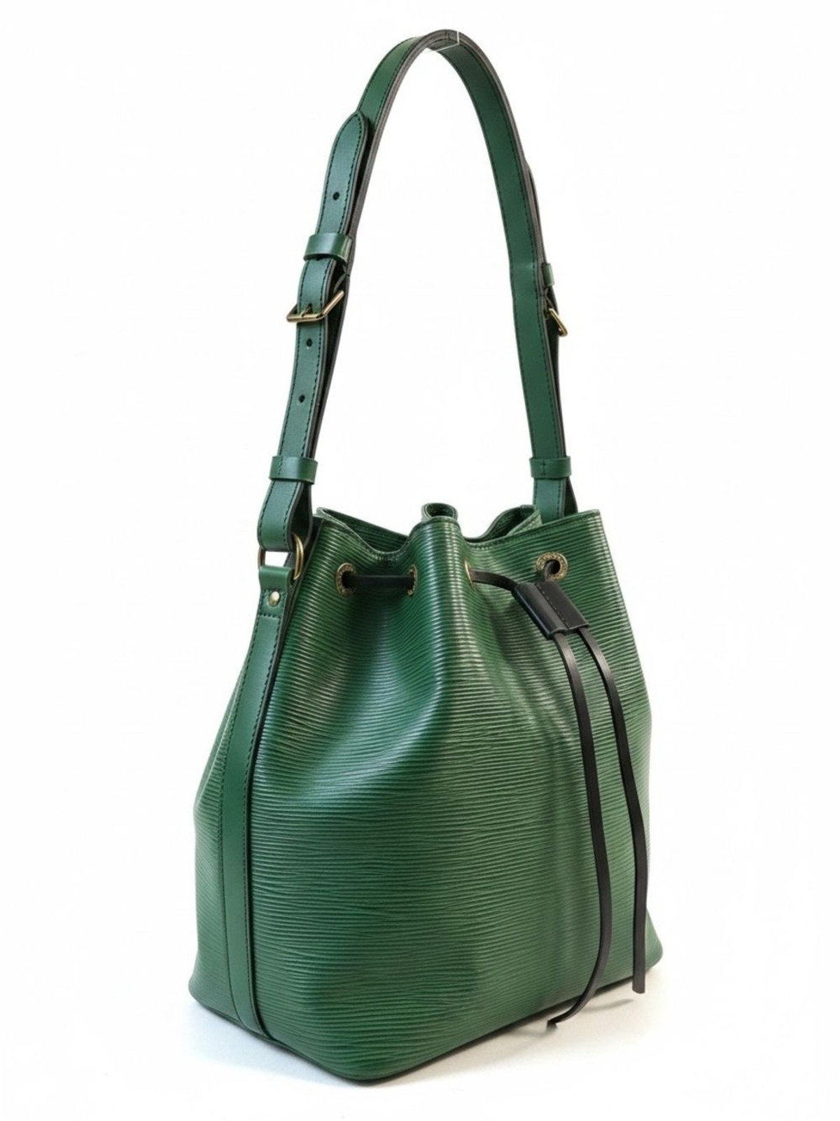 Rare LOUIS VUITTON Petit Noe Bucket Bag Borneo Green Epi Leather Black Stitch
