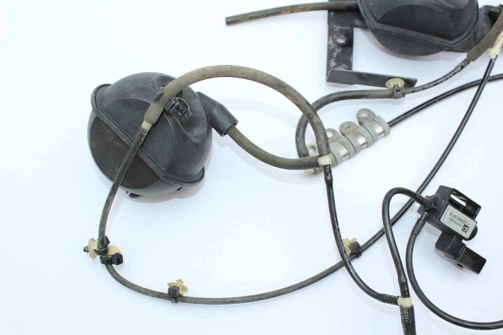 2003-2006 Bentley Continental GT Rear Left & Right Exhaust Solenoid Vacuum Tank