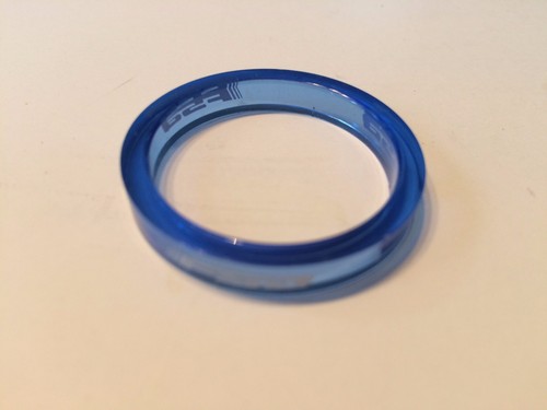 New FSA Transparent Blue Headset spacer 160-3501TB 1-1/8thx5mm - 第 1/1 張圖片