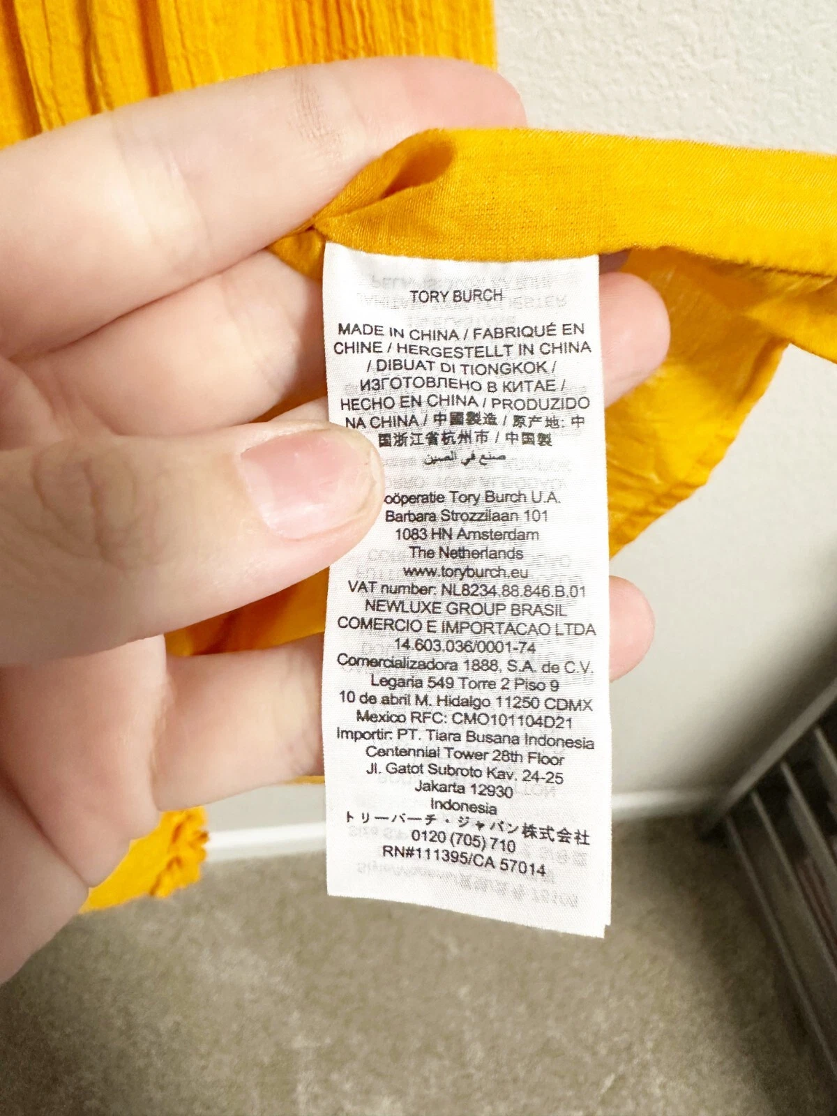 Abito Tory Burch a strati con volant cravatta spalle nappa scollo quadrato boho giallo piccolo