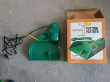 VINTAGE GOLF Electronic Putting Partner GAME COMPLETE W/ FLAG-WORKS!! FANTASTIC!