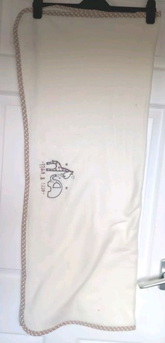 Excellent Condition Elli & Raff Thermal Cot Blanket