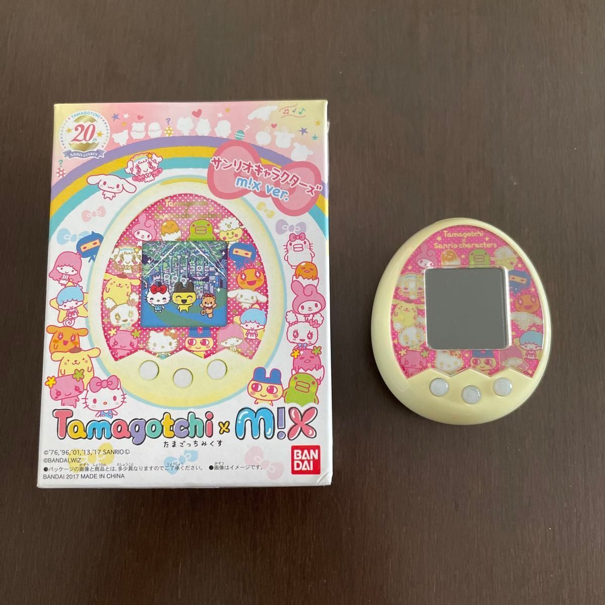 Tamagotchi x m!x Sanrio Characters DX Set Hello Kitty Bandai Tamagotchi x m!x Sanrio Characters DX Set Hello Kitty Bandai
