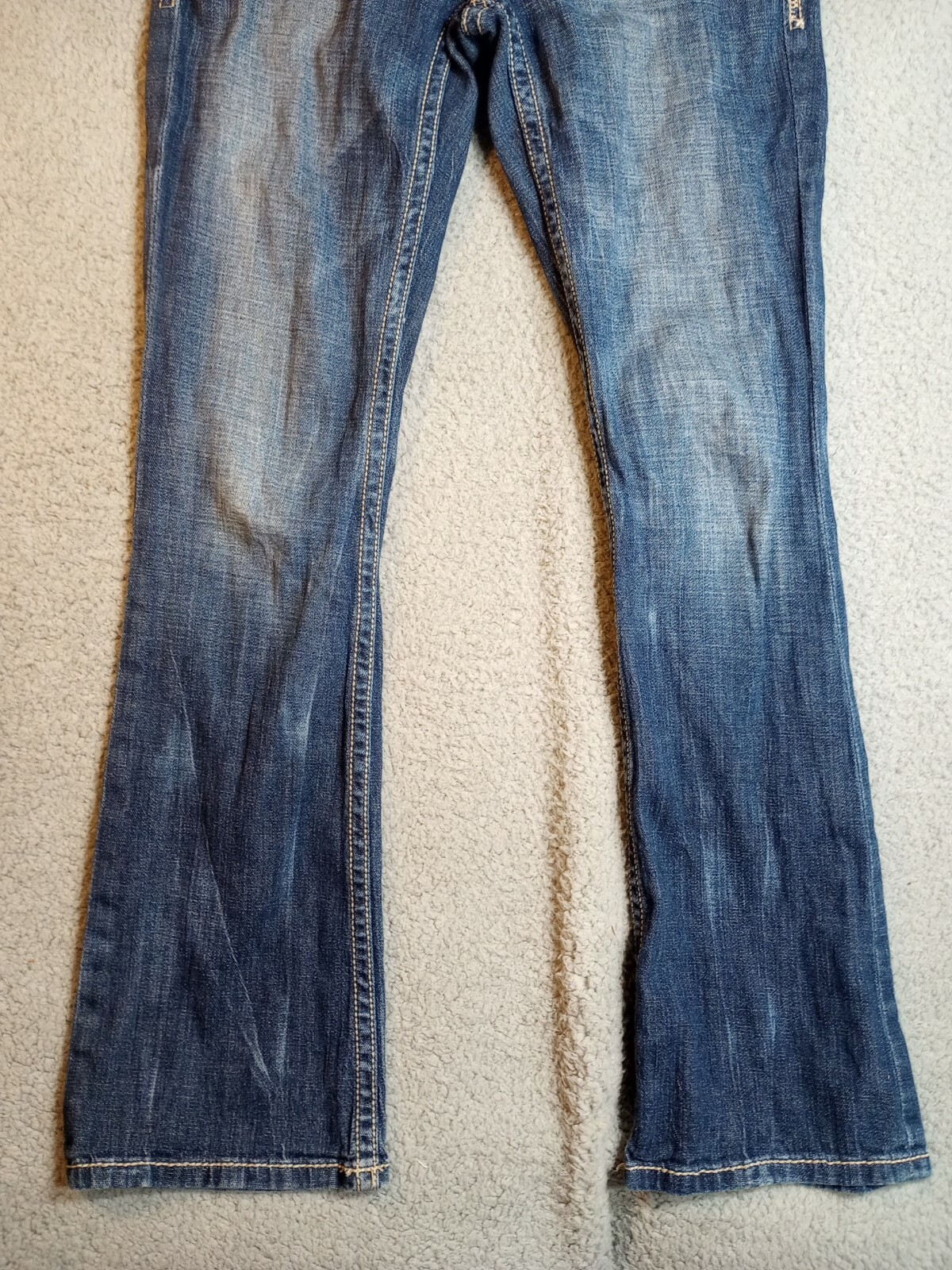 Picture 4 of 12