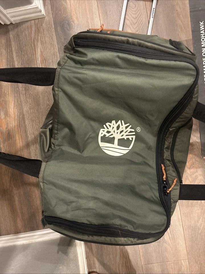 ¡Bolso de lona de viaje Timberland muy grande verde con ruedas!! Foto 3 de 4