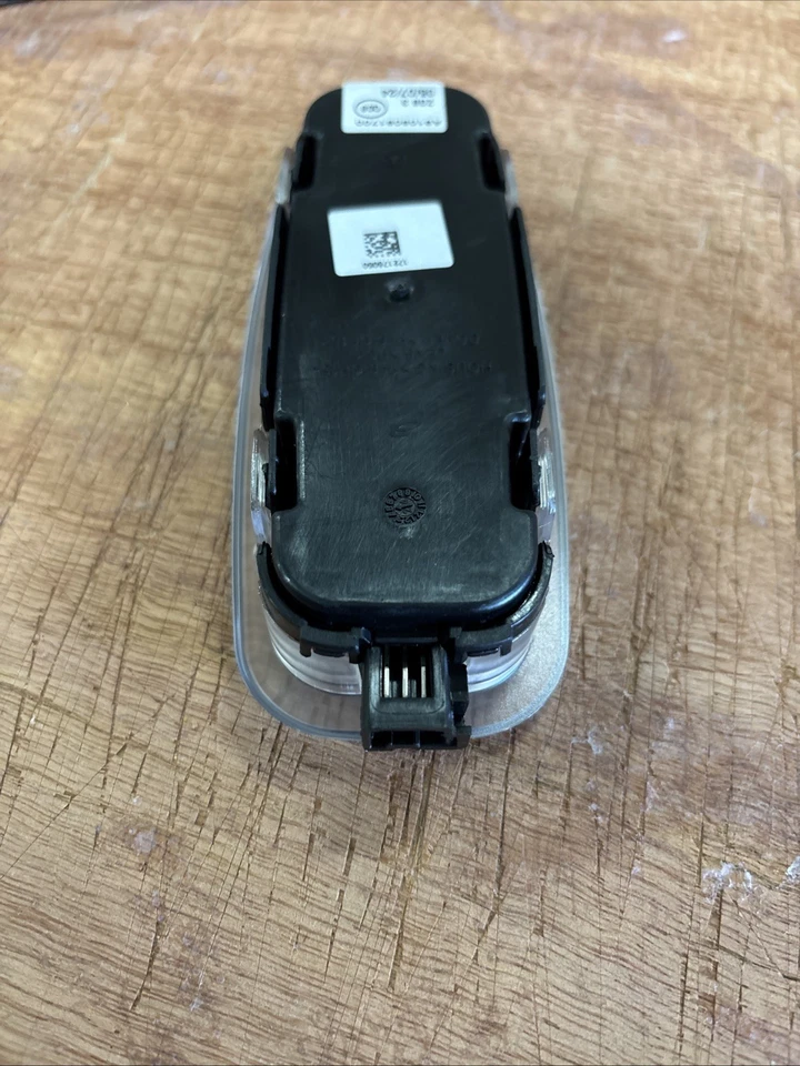 Оригинальные светодиодные потолочные светильники для Mercedes Sprinter 3500XD (2025) — деталь A907 - Изображение 3 из 3