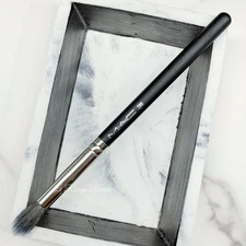 Mac 286 Duo Fiber Tapered Blending Brush - Discontinued Natural Synthetic Blend