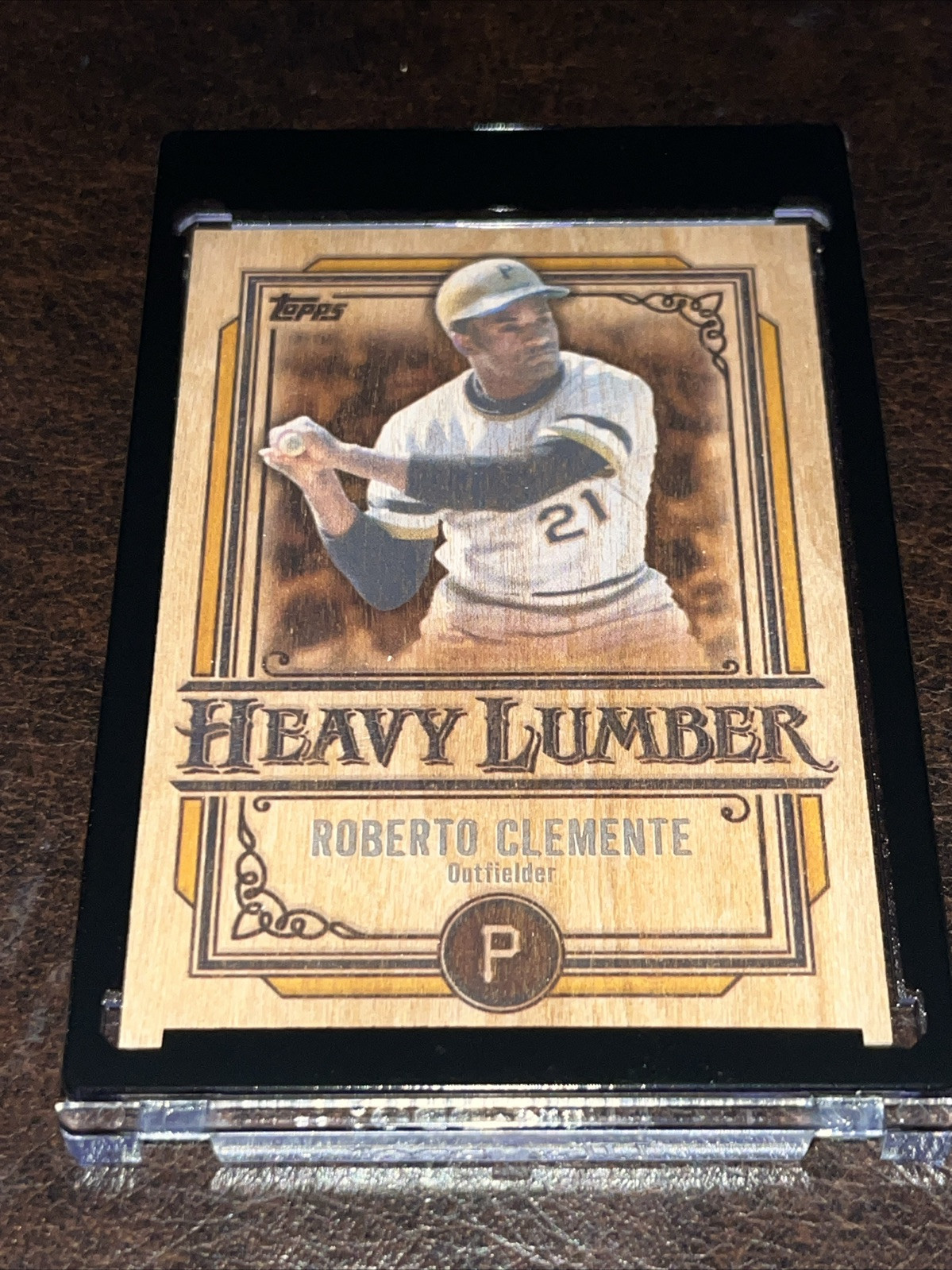 2025 Topps Series 1-Heavy Lumber Roberto Clemente Case Hit SSP #HL-19, Pirates