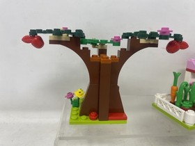 LEGO 41026 FRIENDS: Sunshine Harvest Complete W/ Manual Olivia