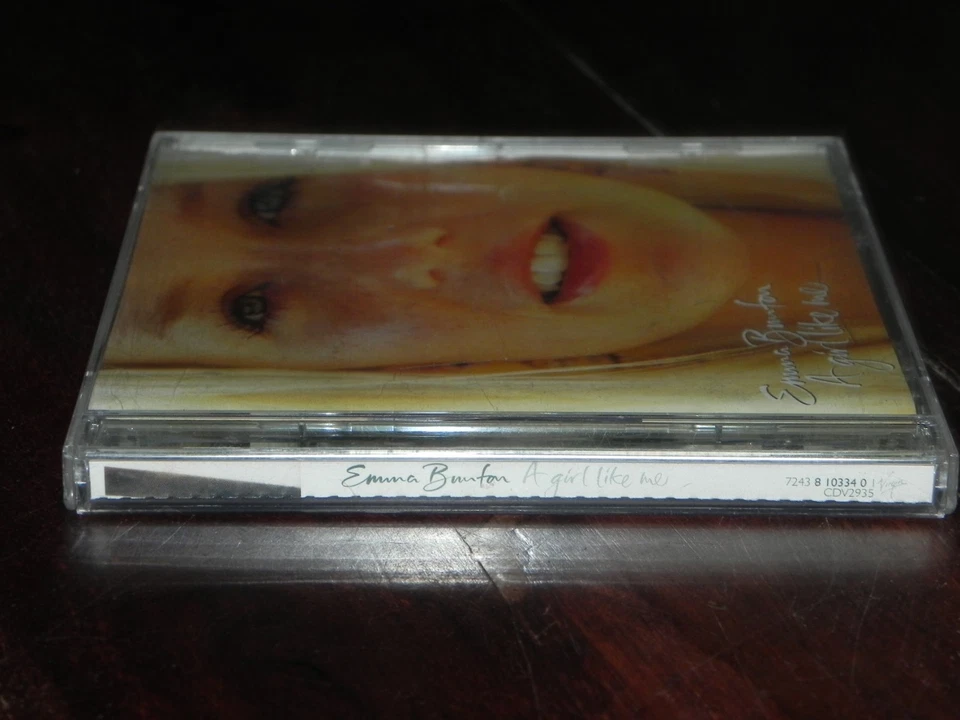 Musik CD - Emma Bunton / A Girl Like Me (Virgin / 724381033401 / CDV2935) 01 - Bild 2 von 4