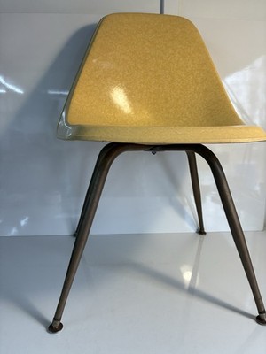ミッドセンチュリーフ USA FIBERMOLD BORG WARNER Mid Century Modern Borg-Warner Fibermold Shell Chair Yellow Made