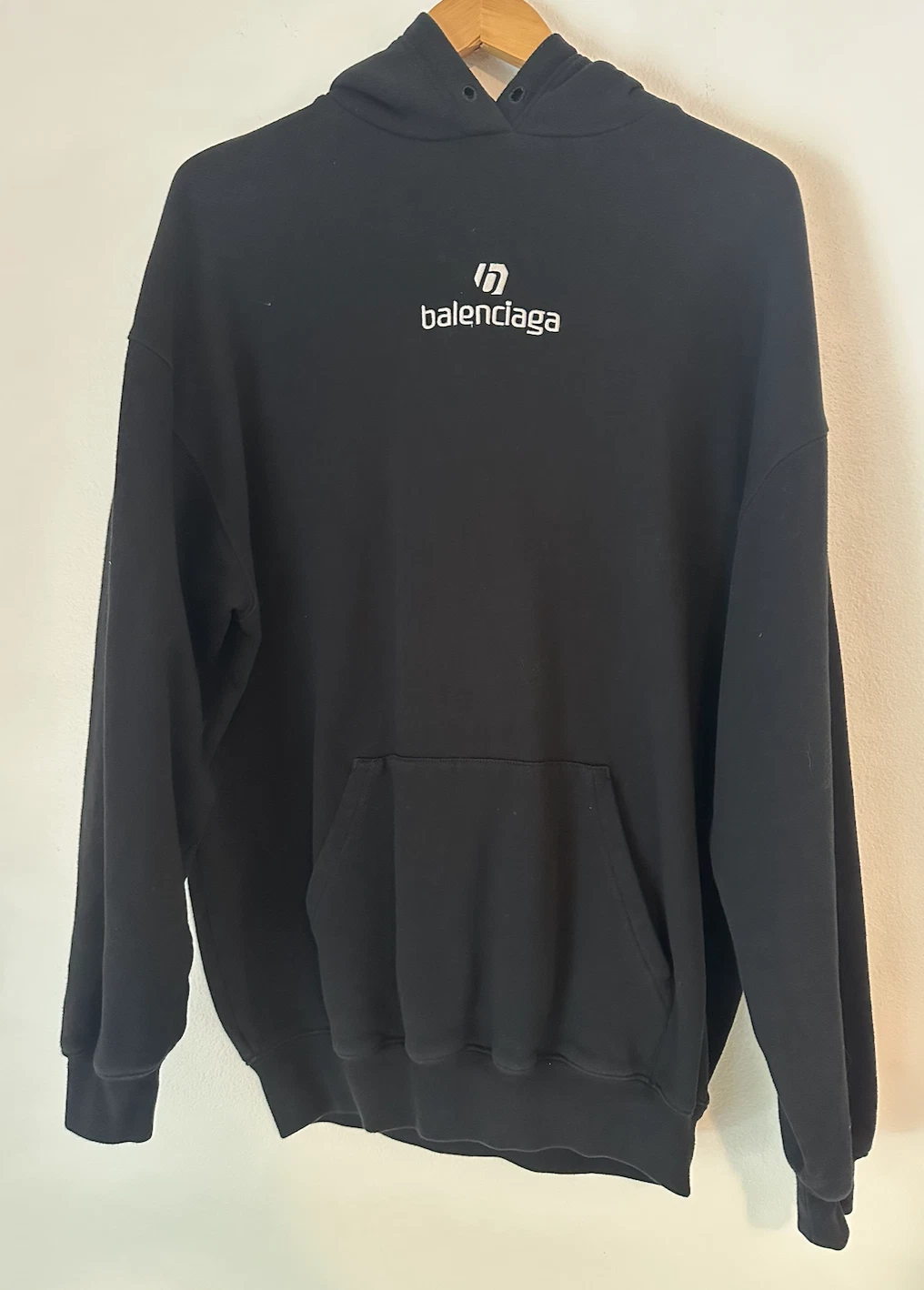 Balenciaga Spring/Summer 2020 Sponsor Logo Embroidered Hoodie Size Large
Opens in a new window or ta