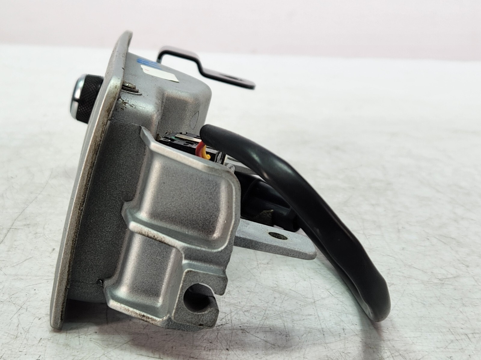 ✅ 11-16 OEM Ferrari FF Front Left Driver Side Interior Door Handle W/ Switch