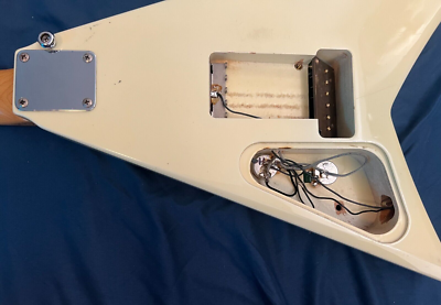 Kramer Vanguard V White Original 80's Electric Guitar w/ Case | eBay