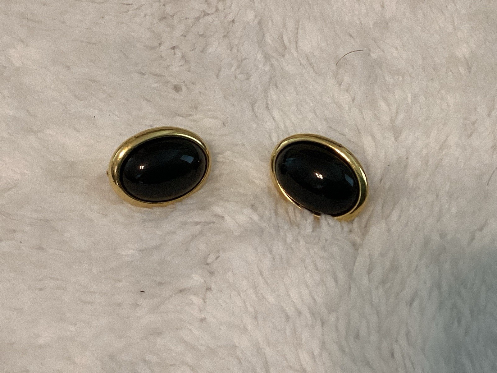 Trifari Black Cabochon & Gold Tone Oval Clip On Earrings Vintage