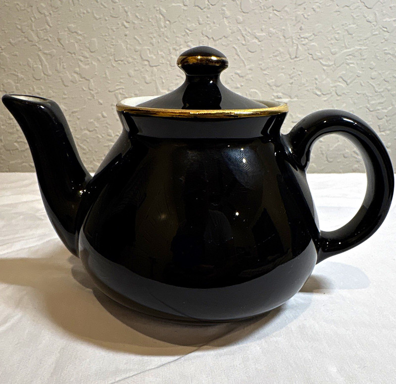 Hall Black Glossy Teapot w/ Gold Trim, Lid, 2 Cup, USA, #462