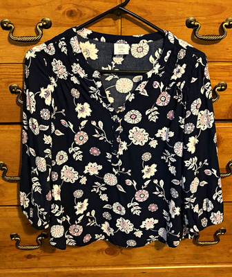 Croft & Barrow Womens Petites PXS Blue Pink Floral V-Neck 3/4 Button Blouse
