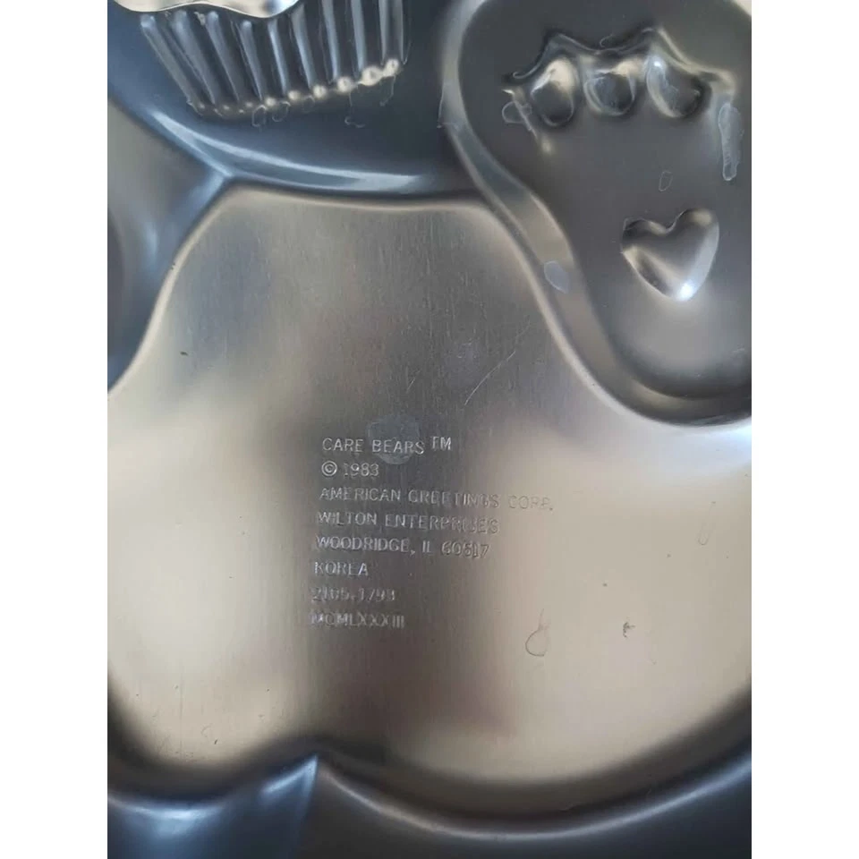 Vintage 1983 Care Bears Wilton cake pan - Imagem 3 de 3