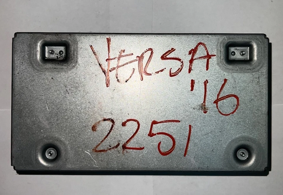 Блок управления связью 2016 Nissan Versa 28383-9DF0A - Изображение 2 из 2