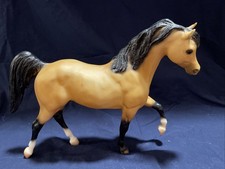 Breyer Sapphire Medallion Series 705196 Buckskin Black Stallion Horse Figurine
