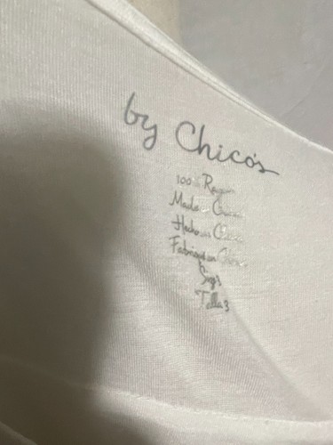 NWOT - Chico's Asymmetrical Rayon Tunic Length Top, White, Size 3 - Picture 4 of 4