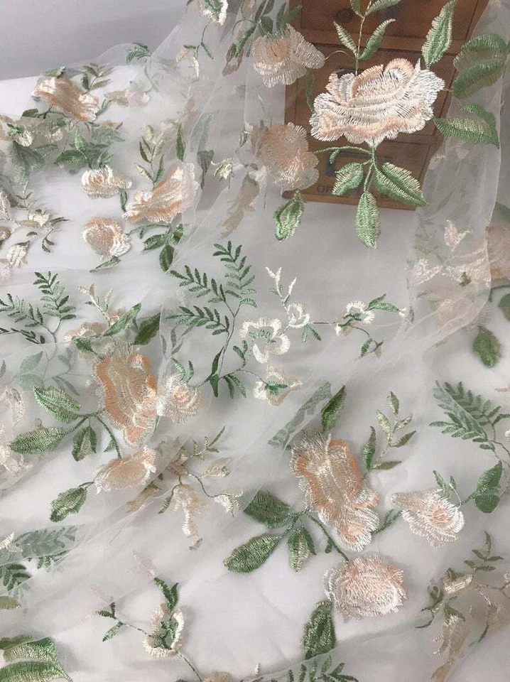 1 Yarda Delicado Floral Bordado Encaje Malla Tela Nupcial Hágalo Usted Mismo Boda Baile de graduación Vestido Foto 3 de 4