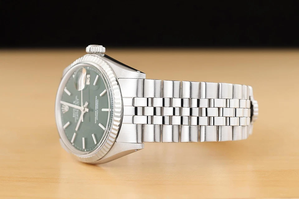 RELOJ ROLEX DATEJUST PARA HOMBRE ORO 18K ACERO ESFERA VERDE con PULSERA JUBILEO DOBLADA Foto 4 de 4