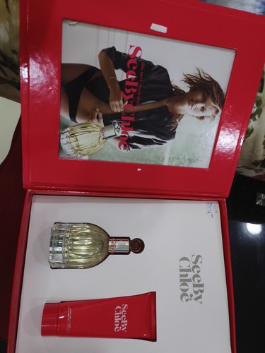 See By Chloe Parfümset Eau De Parfum EDP Her Spray 50 ml/1,7 fl oz + Lotion - Bild 2 von 6
