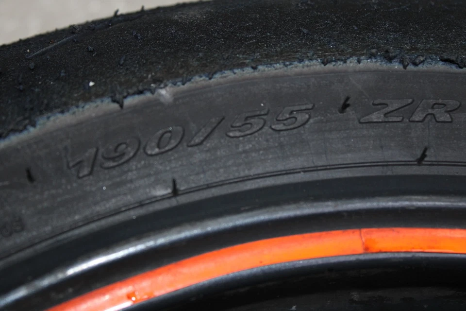 Hinterrad Felge Laufrad Rad Reifen Aprilia RSV 1000 Mille ME RP 98-03 #R5450 - Bild 4 von 4