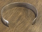 Vintage Native American Chrysoberyl Cat's Eye Stamped Sterling Cuff Bracelet — photo 6