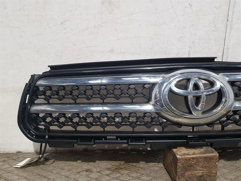 GRADE FRONTAL 2005-2012 MK3 TOYOTA RAV-4 - Imagem 2 de 4